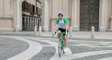 Giro di Padania, protesta con le croci