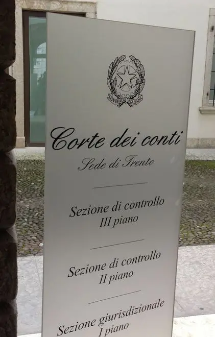 Debiti fuori bilancio: 10 condanne