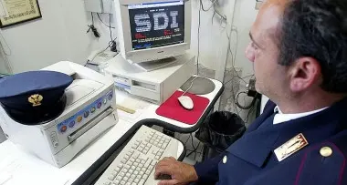 Pedopornografia, arrestato un informatico