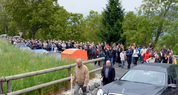 Prada in silenzio per salutare Cristian