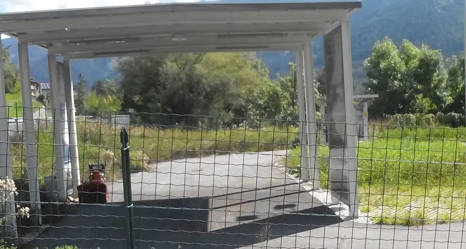 I bus a idrogeno milionari? Fermi da mesi in garage