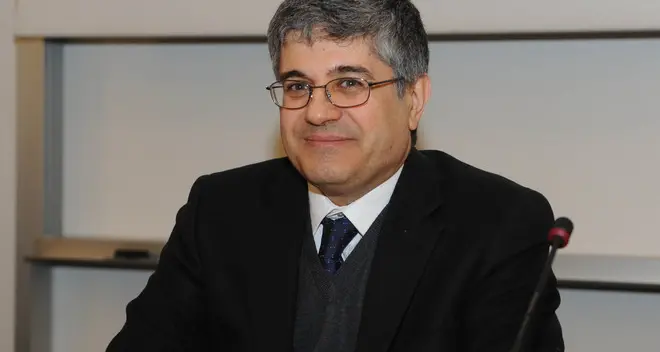Corsa a rettore, Pascuzzi disponibile