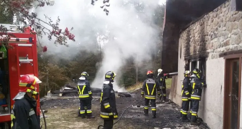 Rogo in baita: 200 mila euro di danni