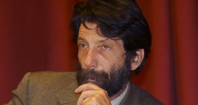 Cacciari: «Zitti finché serviva, oggi non poteteribellarvi ai tagli»