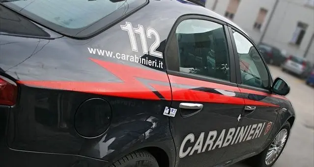 Picchia sorella della ex, denunciato per lesioni
