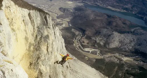 Becco dell'Aquila, morta base jumper