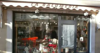 Raid «vegetariano» in centro città
