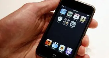 Furto di iPhone, sette denunciati