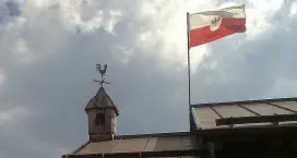 Panizza: bandiere trentine ovunque