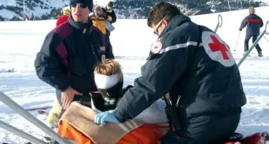 Incidenti sugli sci, colpa del gestore se non predispone protezioni