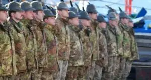 Gli alpini recuperano bombe sullo Stelvio