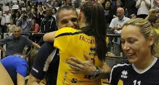 Volley donne: Trentina Diatec, è promozione storica