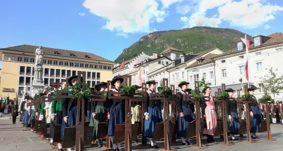 La Sat non vuole le croci degli Schützen sui monti del Trentino
