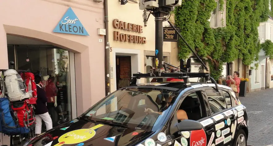 Google, Street View su sentieri e rifugi