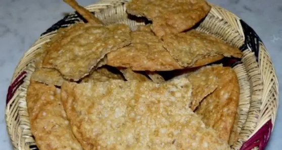 Panificio a processo per il pane con le larve