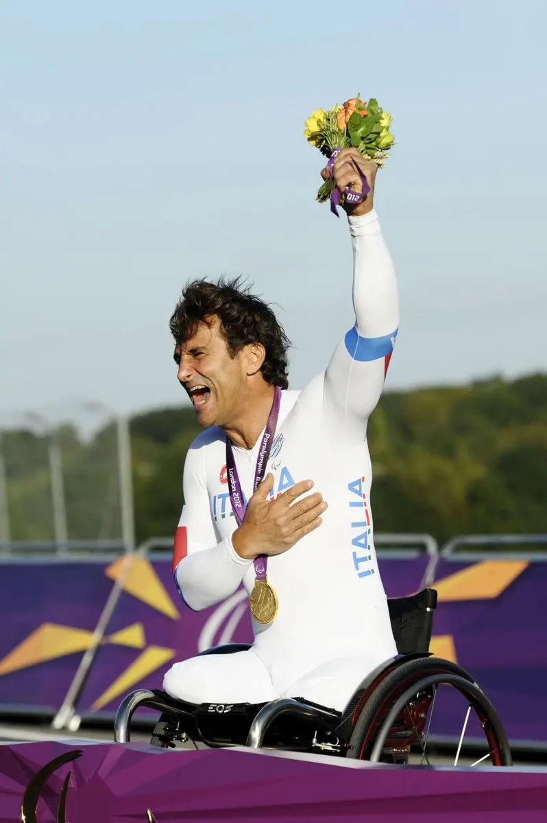 Terza medaglia d'oro per Alex Zanardi