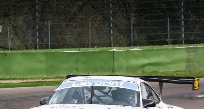 Coppa Italia e 3h Endurance, triplo podio per Ghezzi a Imola
