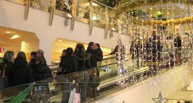 In seimila allo Shop Center la vigilia di Natale