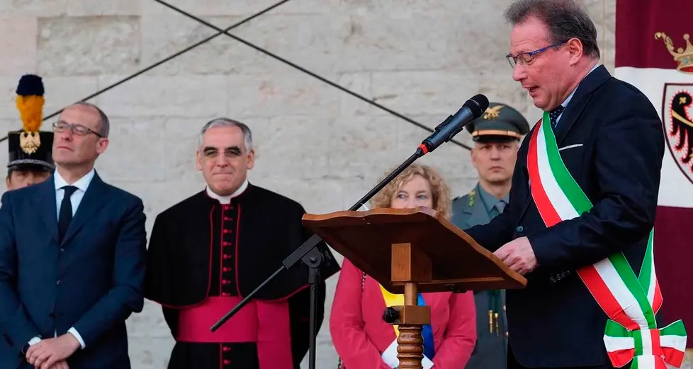 Auguri dalle autorità «Dialogo e sostegno come per i profughi»
