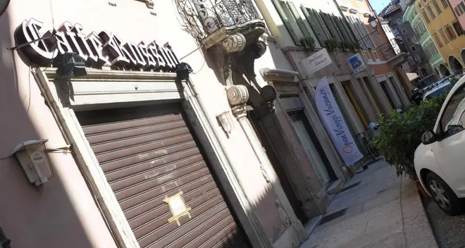 Chiude il Rossini, via Suffragio perde un altro storico bar