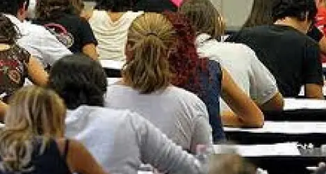 Università, manda l’amica a fare l’esame di francese