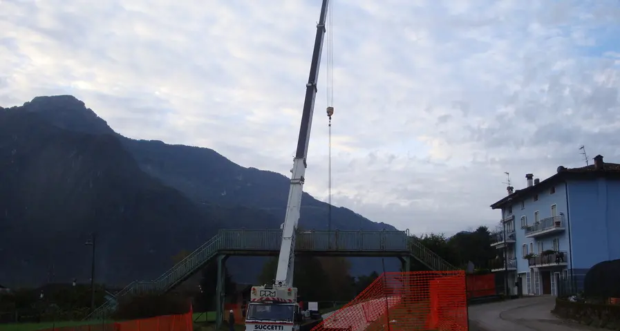 Statale del Caffaro chiusa per i lavori del sottopasso