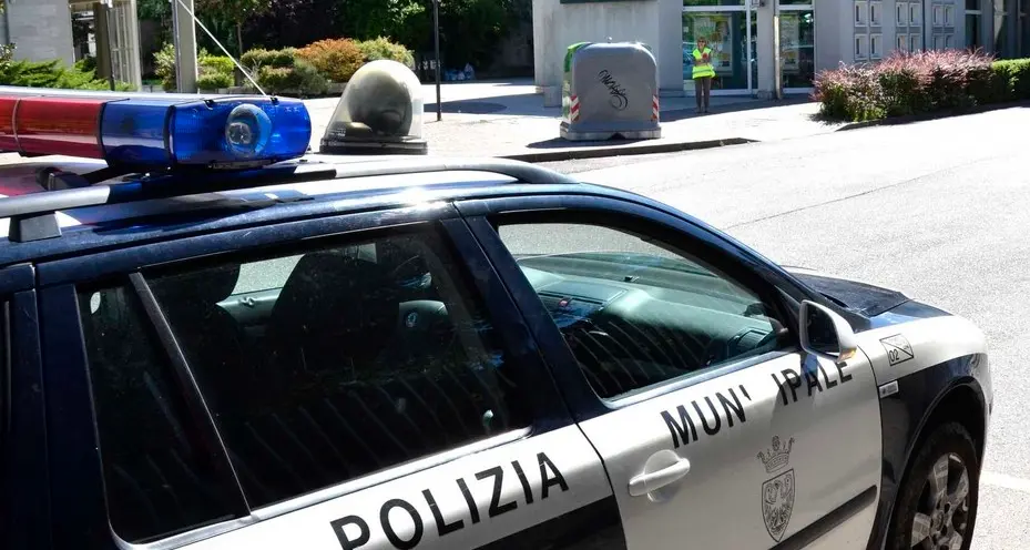 Rovereto, tenta di rapire un bambino all’uscita del negozio