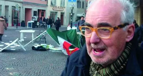 Dopo l’aggressione in piazza Tretter finisce all’ospedale
