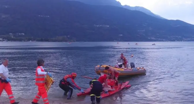 Caldonazzo, bagnante sparisce nelle acque. Recuperato vivo dopo mezz’ora
