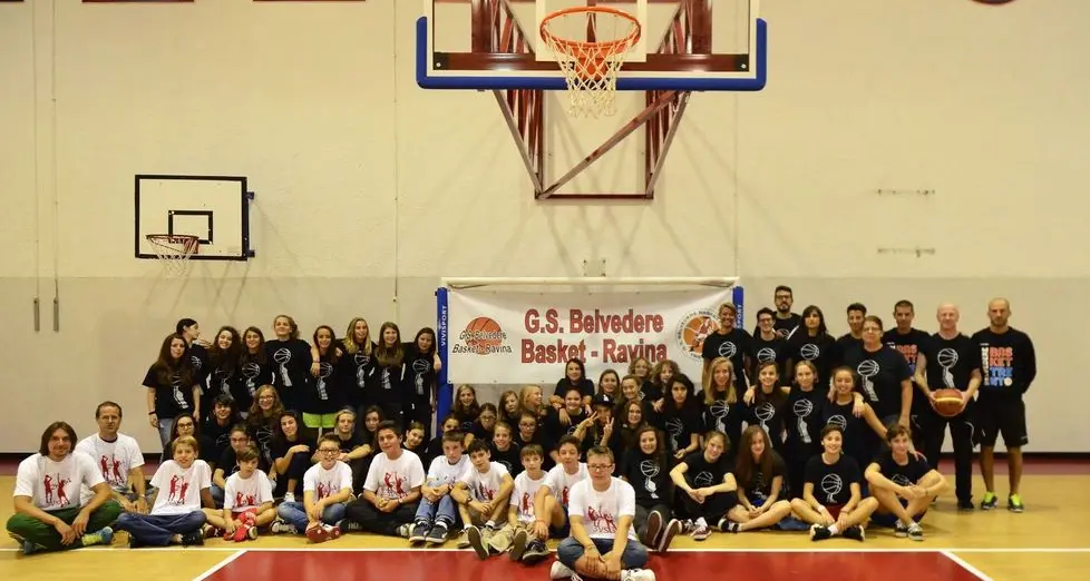 Il Belvedere Basket si presenta In cento pronti a fare canestro