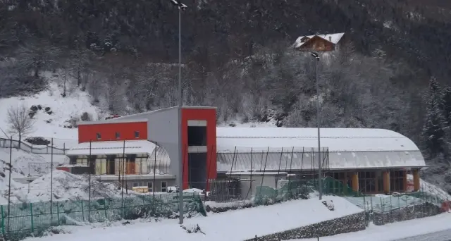 Bondo, un palasport da 3 milioni al servizio di 700 persone