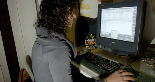 Insulta via mail il capo e viene licenziato
