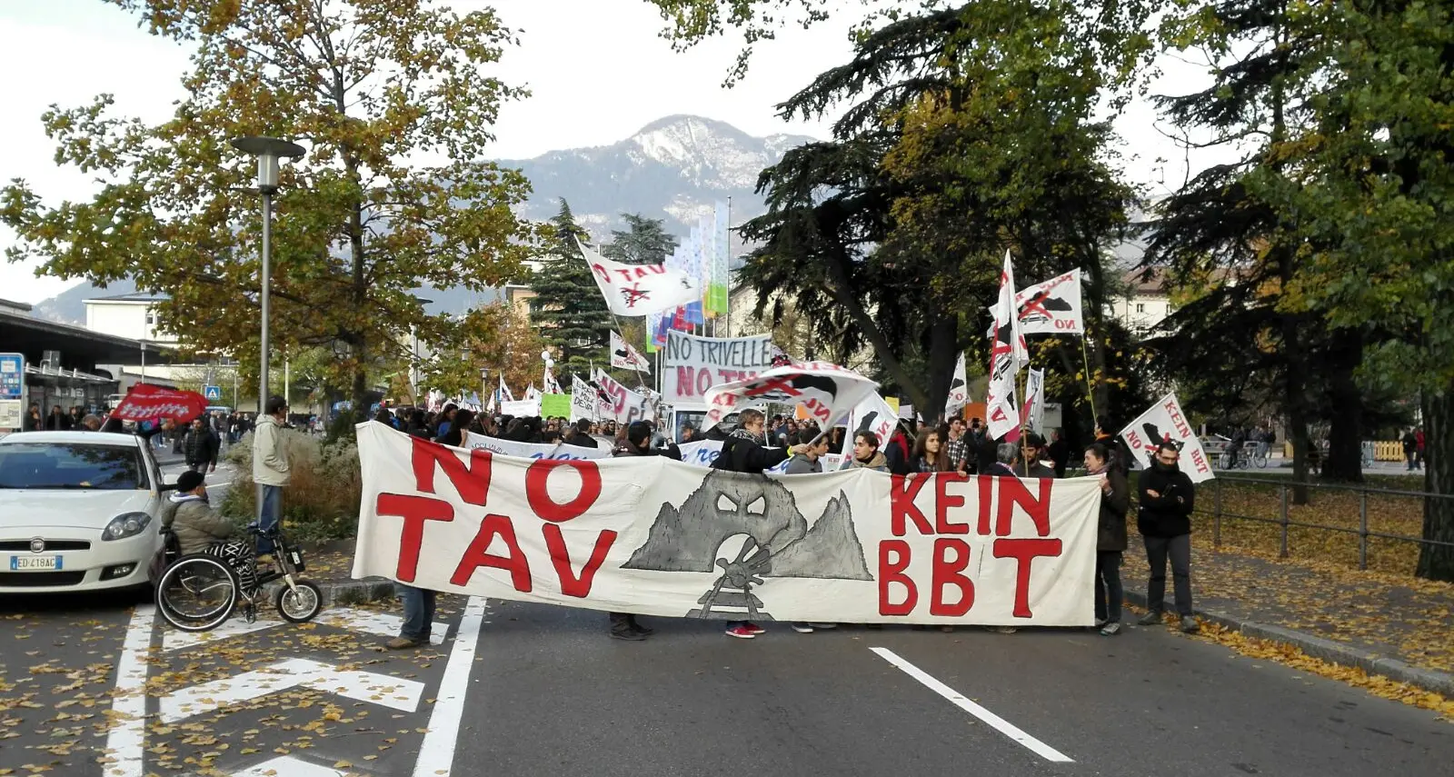 Trento, in mille al corteo NoTav