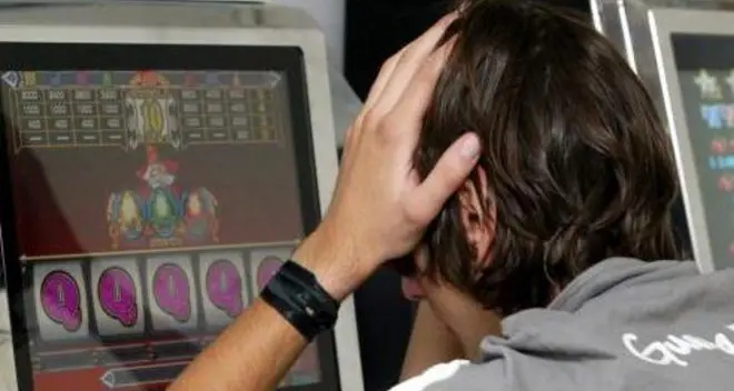 Baby scommettitori, il pericolo è on line