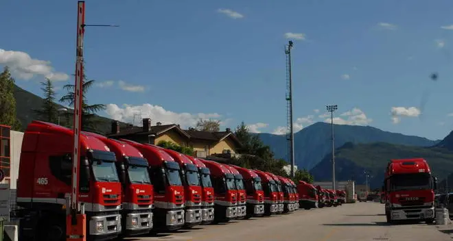 I camion di Arcese lasciano Rovereto