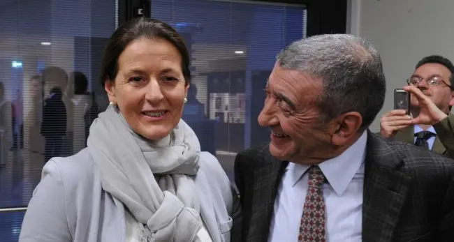 La rettrice De Pretis nomina i “suoi” senatori / VIDEO