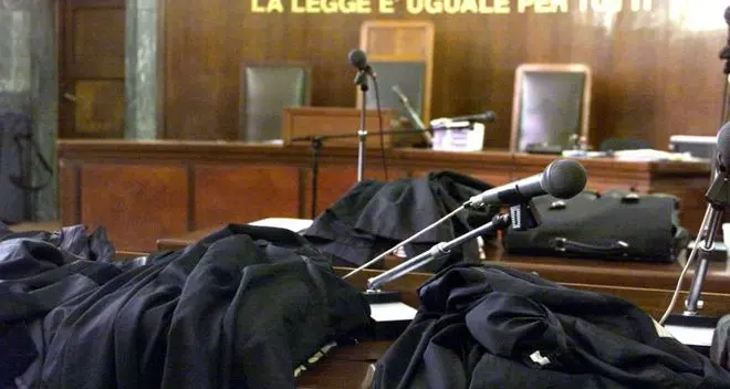 Pedofilo in chat condannato a 12 anni