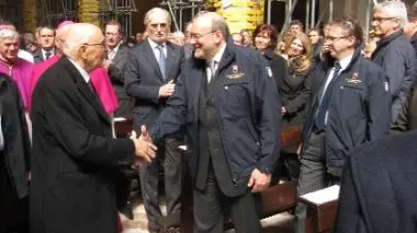 La stretta di mano fra Dellai e Napolitano