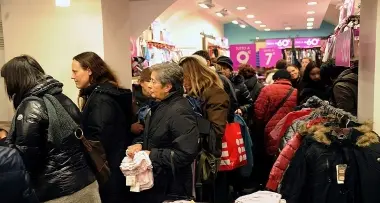 Trento: saldi in centro, un lunedì da leoni