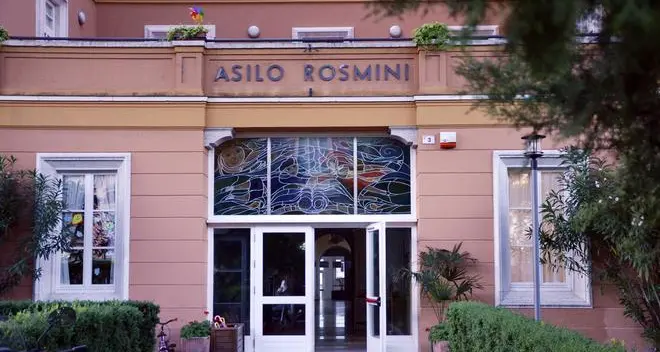 “Visite” all’asilo Rosmini mentre le suore dormono