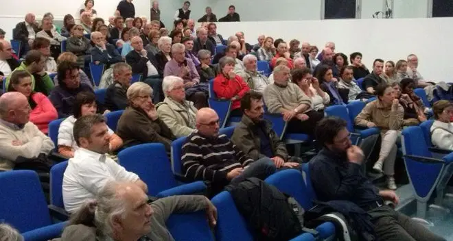 Comune, l’operazione ascolto porta in sala 200 cittadini