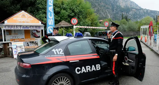 Rissa con accoltellamento ad Arco