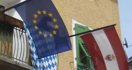 Sfilano gli Schützen ma a Folgaria il tricolore non c’è