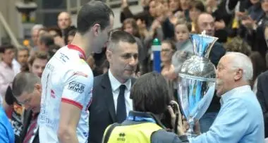 L'Itas guarda la coppa e si distrae. Ma vince