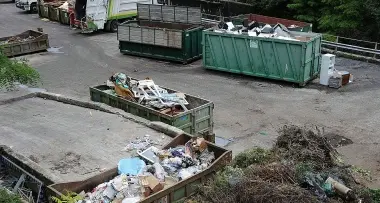 Rifiuti all'ex Cartiera: scatta il sequestro