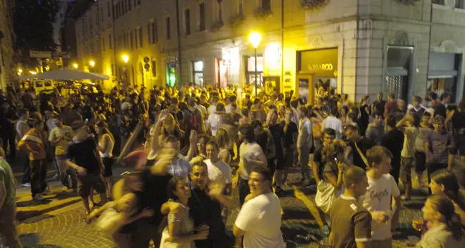 Controlli durante gli happy hour: 19 multe