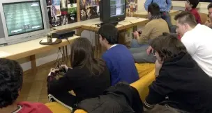 Le nuove famiglie, fragili e sole