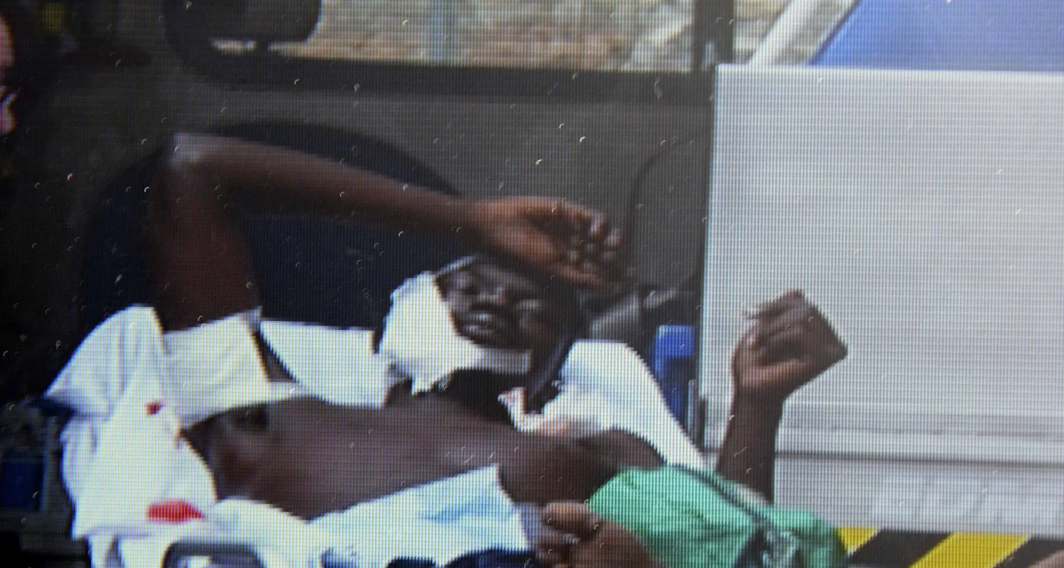 Aggredirono i nigeriani: un tunisino espulso e due arrestati
