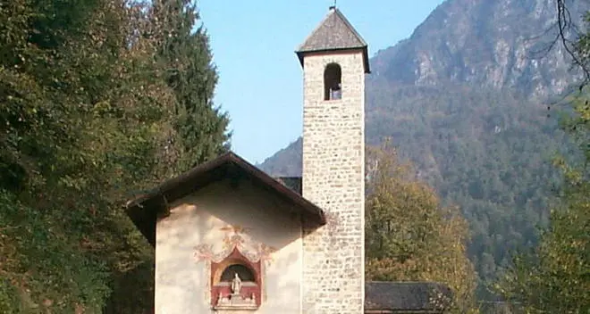 Chiesa San Vigilio, via al restauro della facciata e del tetto