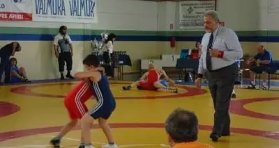 Lotta, Nicolò Gentile vince a Faenza